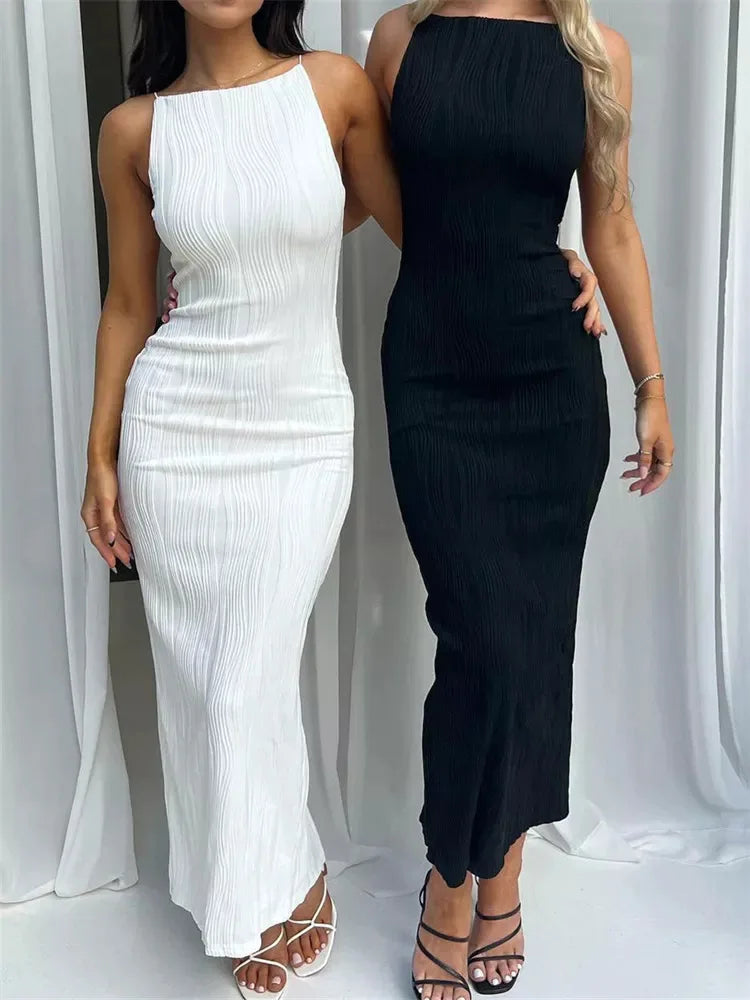 Vestido Longo Justo Sem Mangas com Fenda Traseira